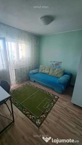 Apartament cu 2 camere decomandat, mobilat în Poarta 6