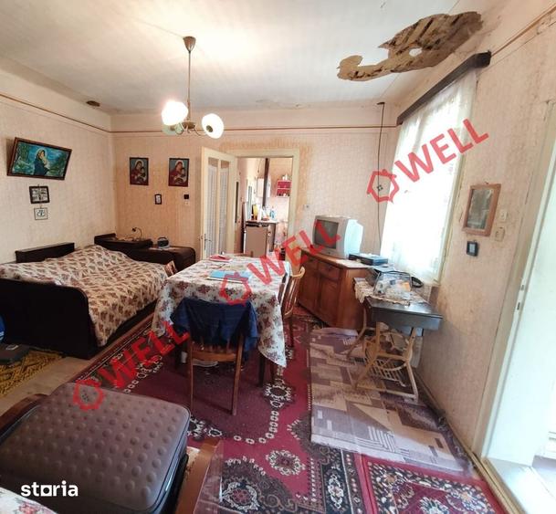 Casă cu Teren 1647 Mp în Mereni