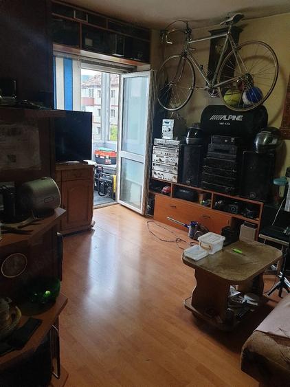 Garsonieră decomandată în Exterior Vest