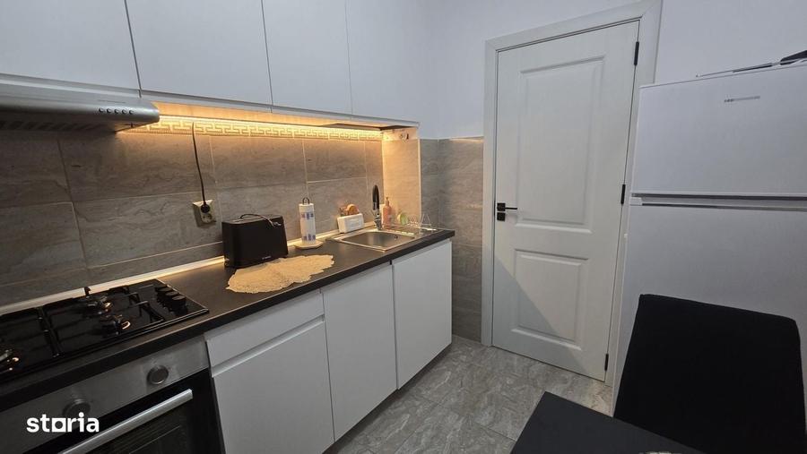 Apartament cu 2 camere decomandat în Drumul Taberei