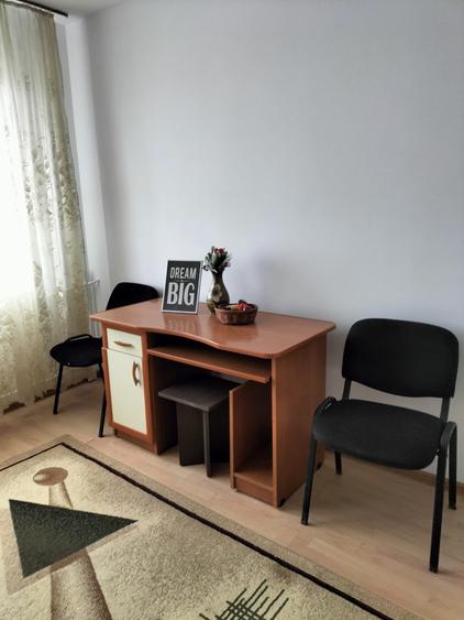 Garsonieră nedecomandată în Poarta 6