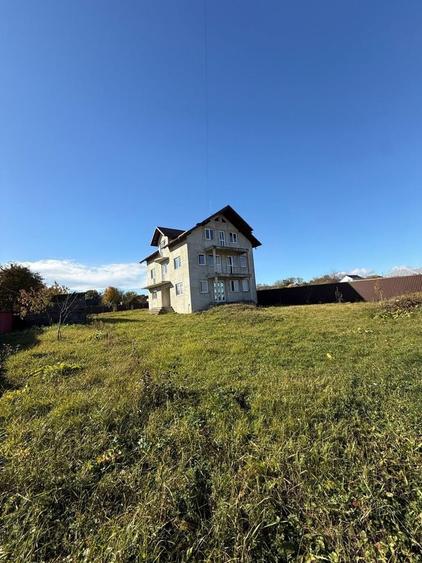 Casă cu 4 camere în Dumbrăveni