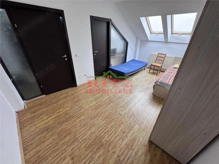 Apartament cu 3 camere semidecomandat în Zahana