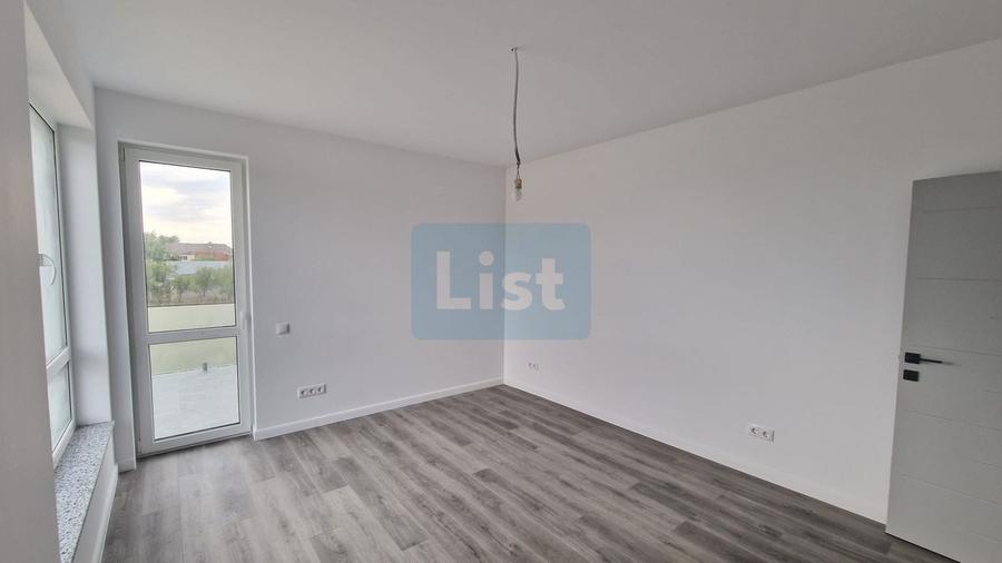 Casă cu 4 camere cu Teren 412 Mp în Săsar