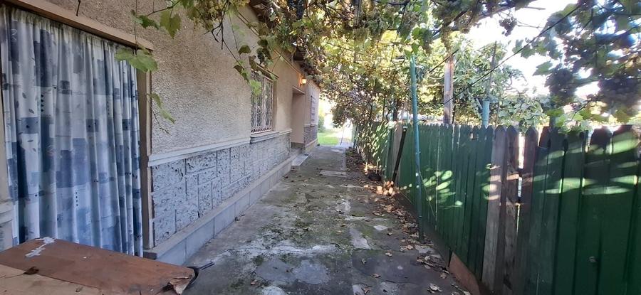 Casă individuală cu 3 camere cu Canalizare în Anda
