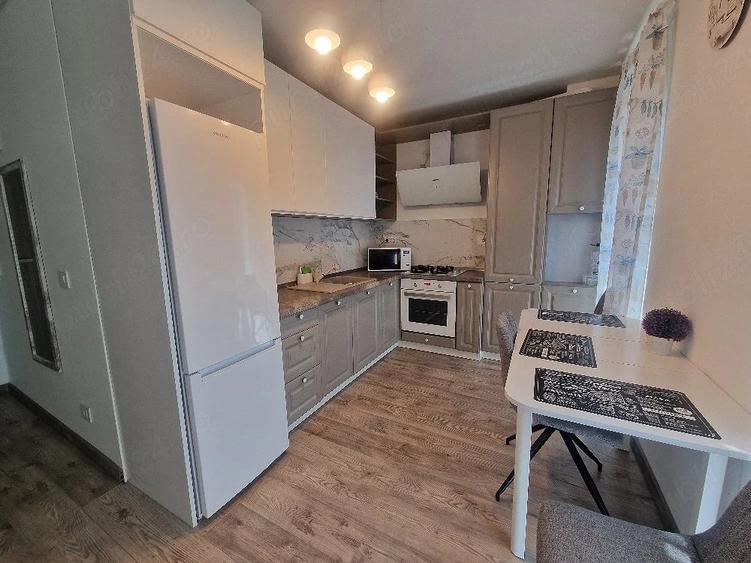 Apartament cu 2 camere semidecomandat în Spitalul Județean