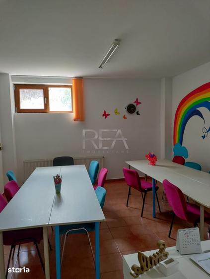 Apartament cu 4 camere în Titan