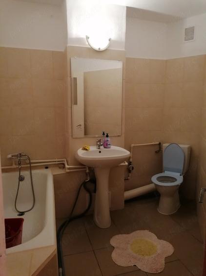 Garsonieră decomandată în Viziru 1