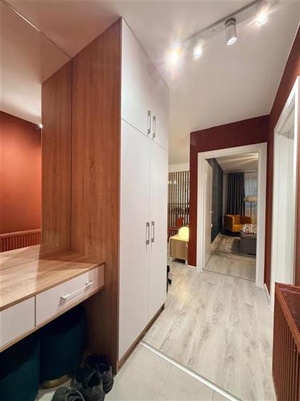 Apartament cu 2 camere semidecomandat, mobilat în Theodor Pallady