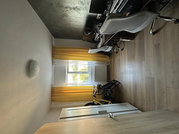 Apartament cu 3 camere semidecomandat în UMT
