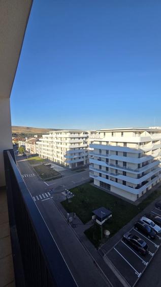 Apartament cu 2 camere semidecomandat în Florești