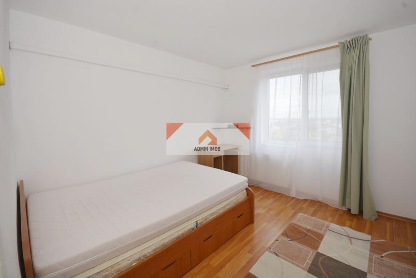 Apartament cu 3 camere decomandat în 1 Decembrie 1918
