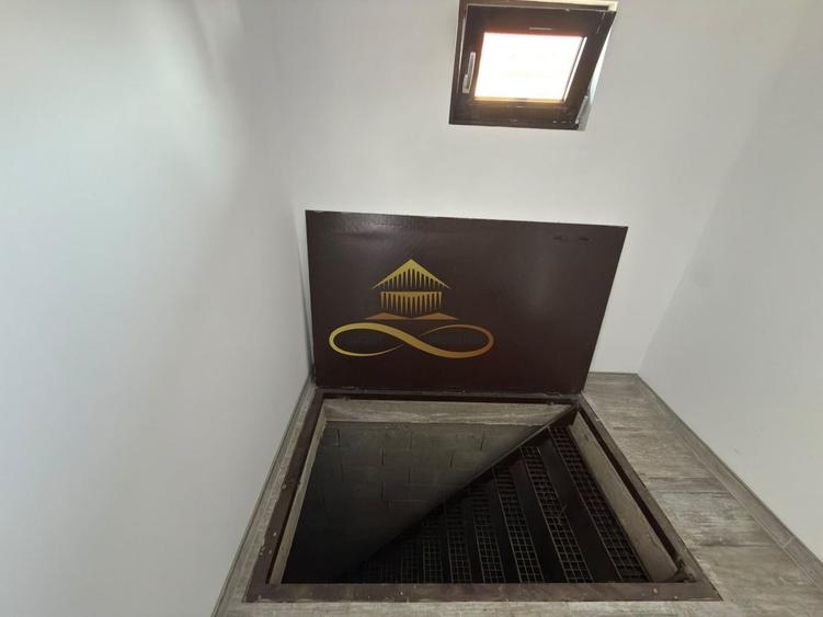 Casă individuală cu 4 camere cu Canalizare în Măgura