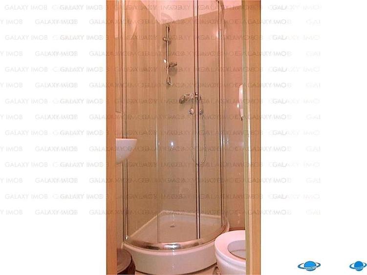 INCHIRIERE APARTAMENT CU 3 CAMERE PIATA ROMANA 650 euro - 18