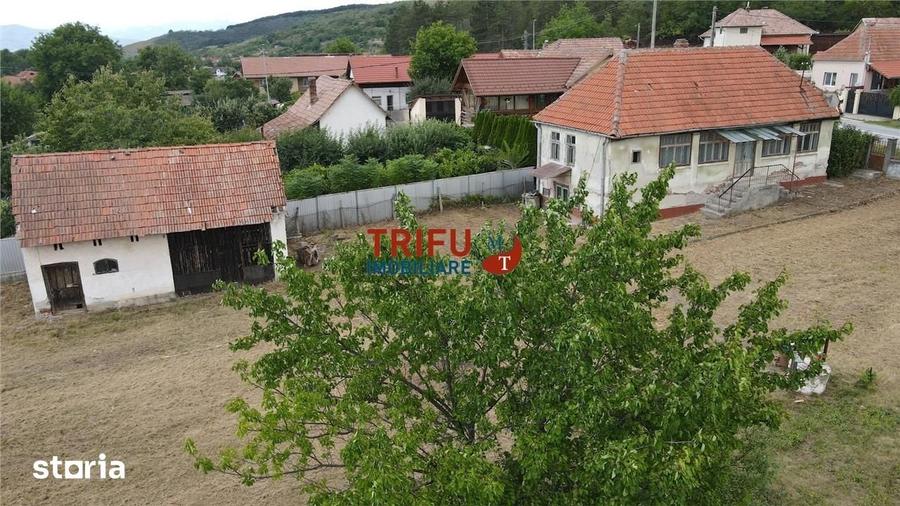 Casă cu 3 camere cu Teren 1084 Mp în Ciugud