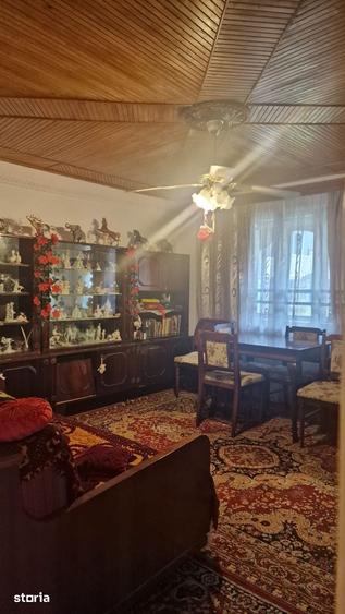 Casă cu 3 camere cu Teren 305 Mp în Central