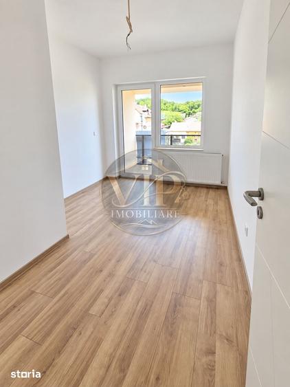 Casă cu 4 camere cu Teren 300 Mp în Central