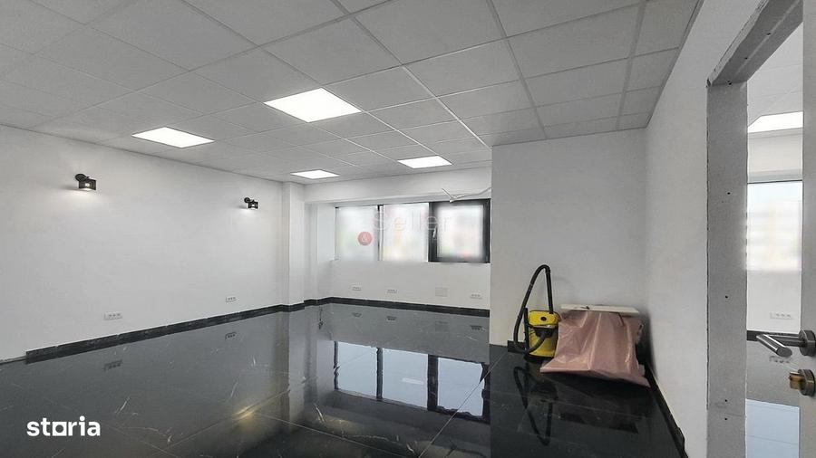 Spațiu comercial, de 105 mp, în Central