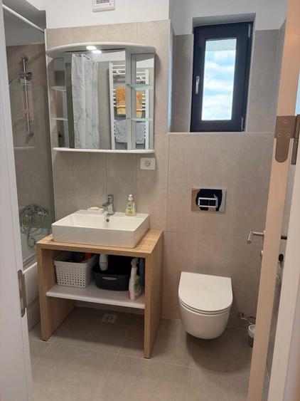 Apartament cu 2 camere decomandat în Băneasa