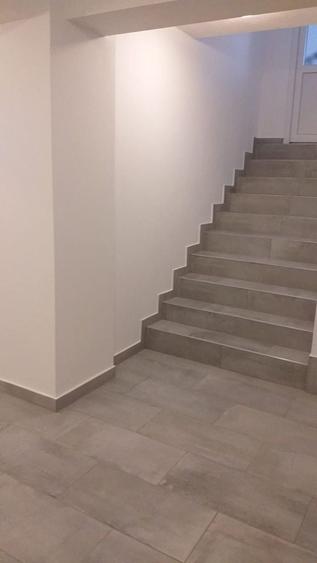 Spațiu comercial, de 220 mp, în Central