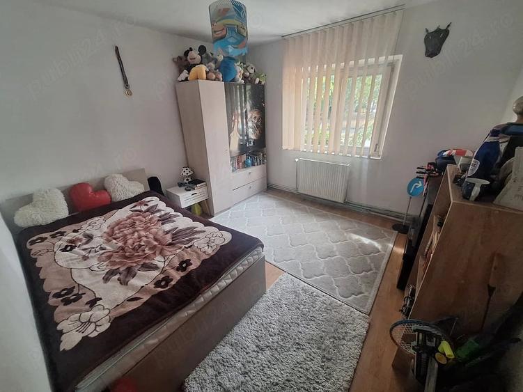 Apartament cu 3 camere decomandat în Fabric
