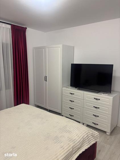 Casă cu 4 camere cu Teren 4000 Mp în Cârcea