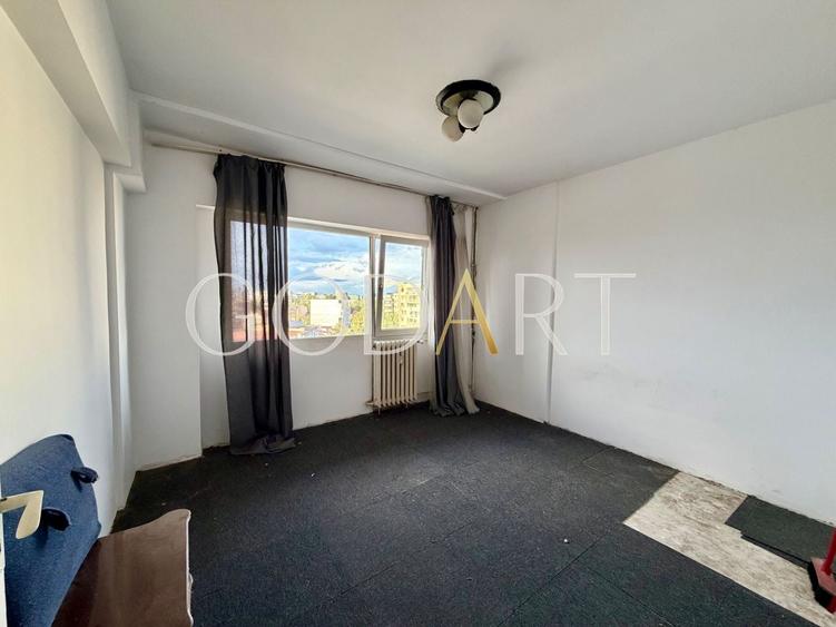 Apartament cu 3 camere decomandat în Militari