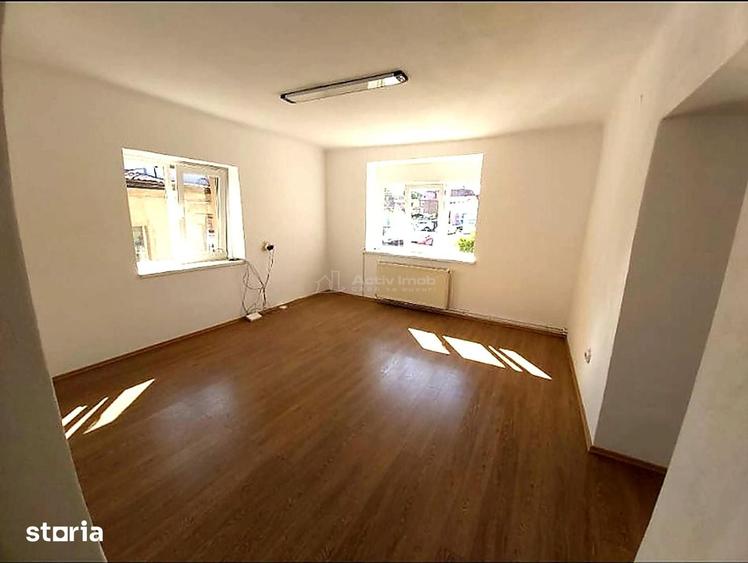 Spațiu comercial, de 70 mp, în Central