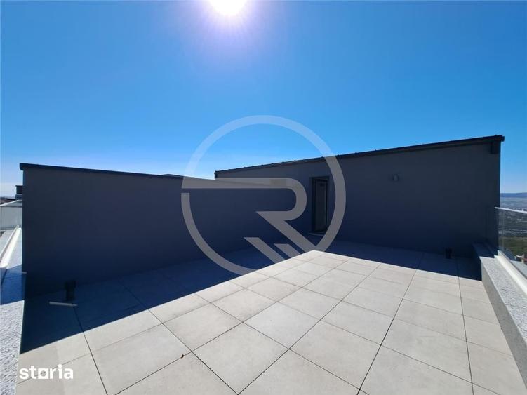 Casă cu 5 camere cu Teren 250 Mp în Iris