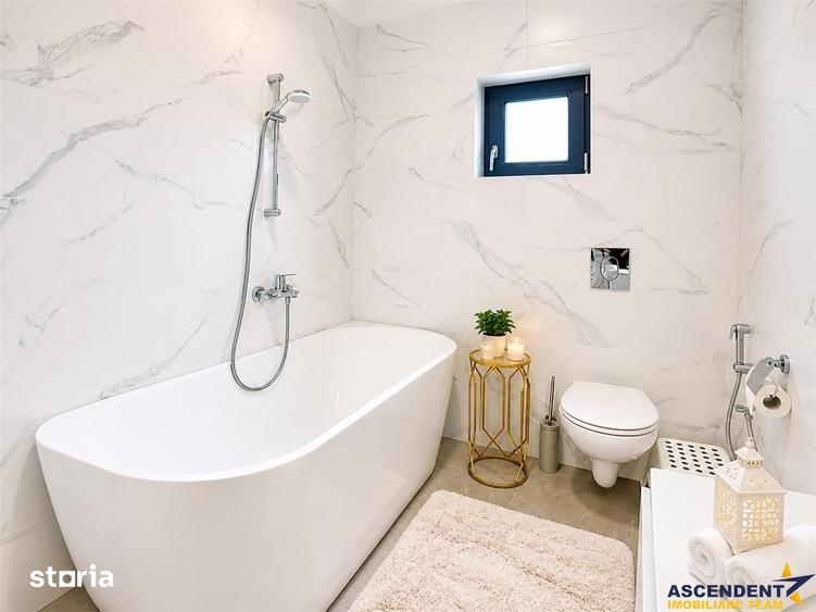 Casă cu 5 camere cu Teren 1250 Mp în Glăjărie