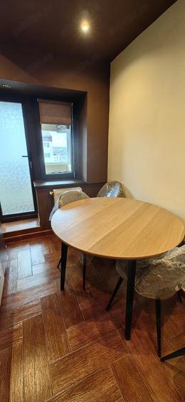 Apartament cu 2 camere decomandat în Micro 9