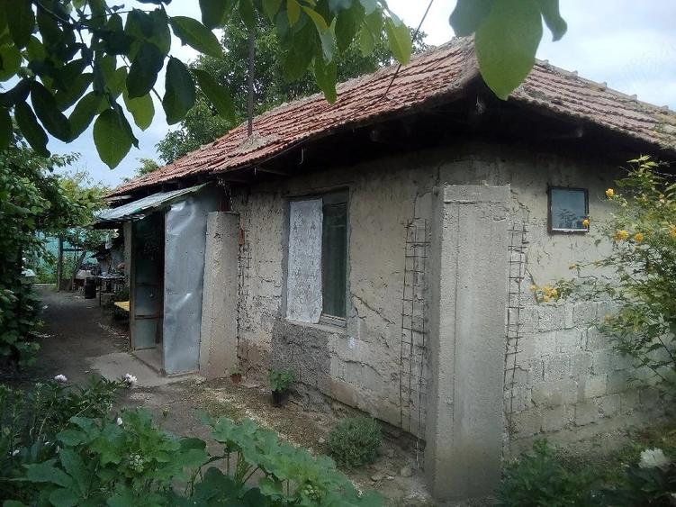 Casă cu 2 camere cu Teren 629 Mp în Sud