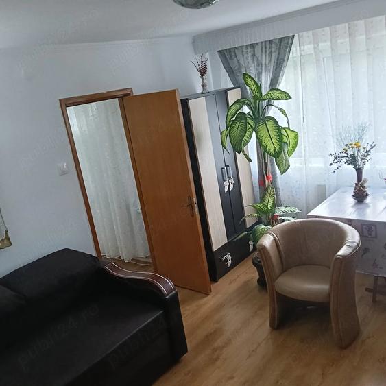 Apartament cu 2 camere decomandat în Trivale