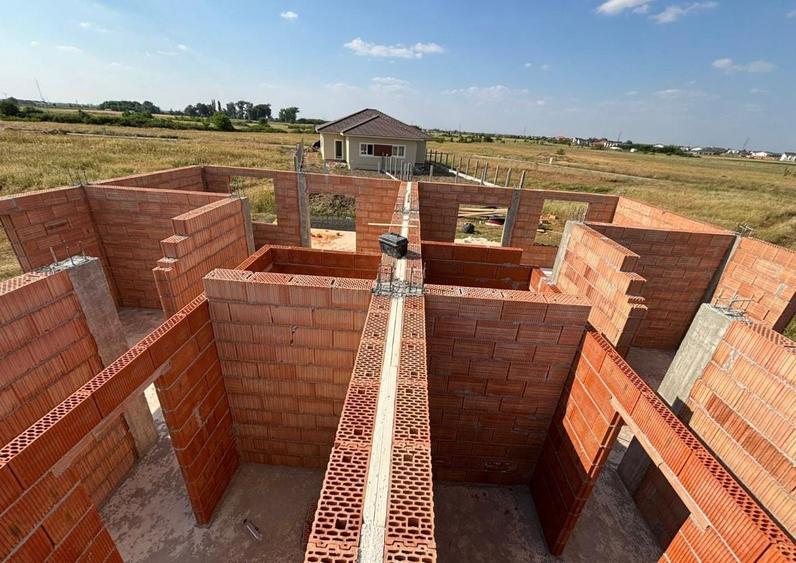 Duplex cu 3 camere cu Canalizare în Moșnița Nouă