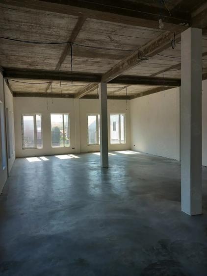 Spațiu comercial, de 472 mp, în Burdujeni