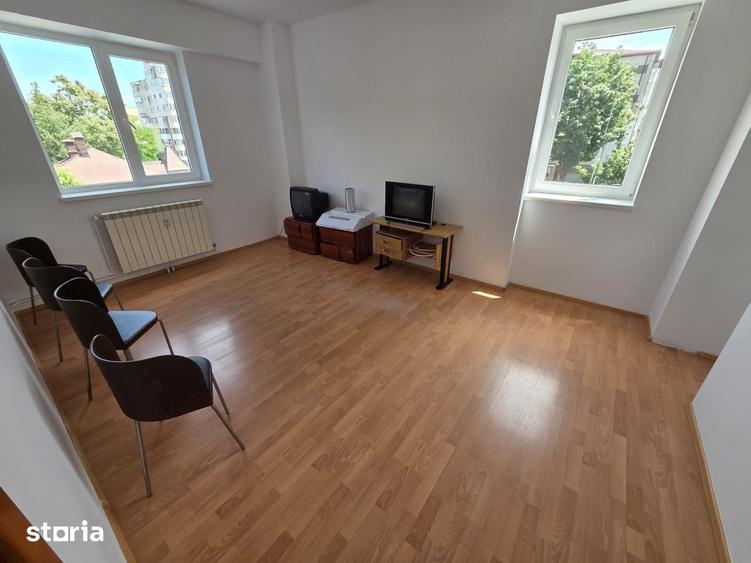 Inchiriez Apartament 2 camere str Babadag Zona foarte Buna - 3