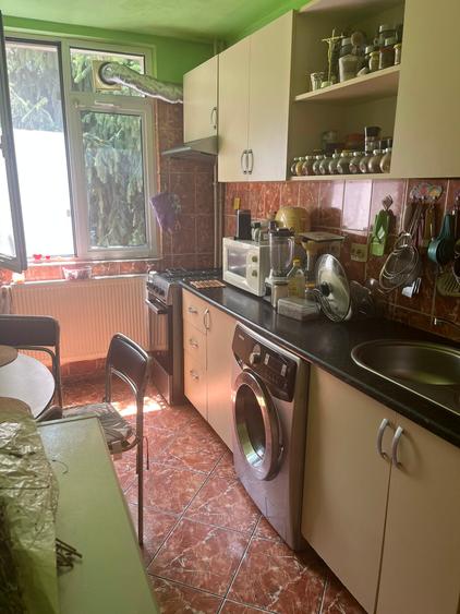 Apartament cu 3 camere decomandat în Brâncoveanu