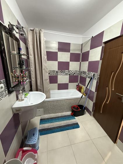 Apartament cu 2 camere semidecomandat, mobilat în Sânnicoară