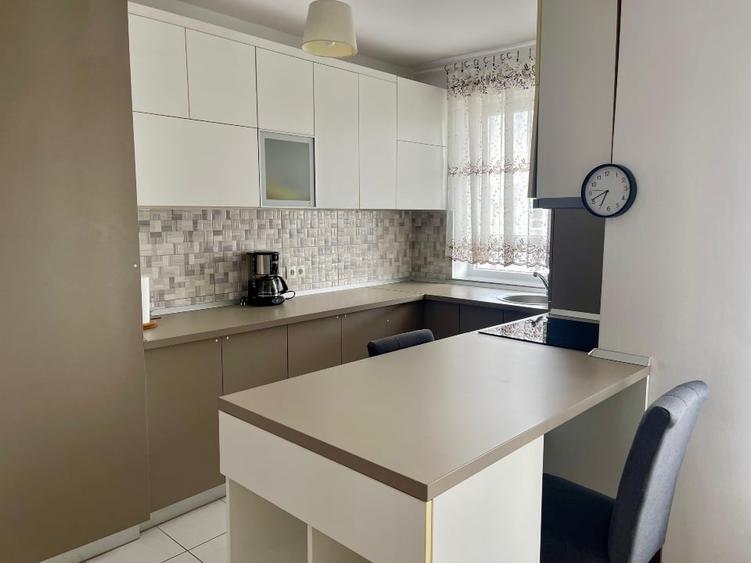 Apartament cu 2 camere semidecomandat, mobilat în Avantgarden