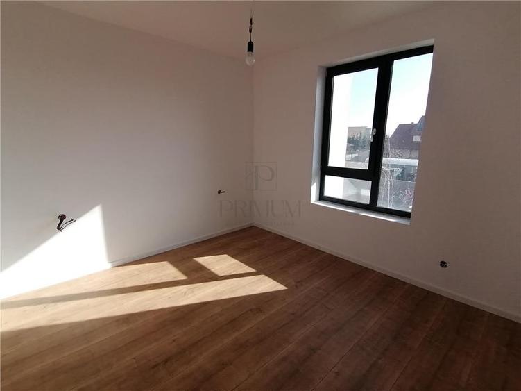 Duplex cu 4 camere cu Canalizare în Moșnița Nouă