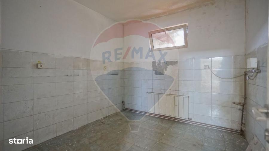 Spațiu comercial, de 794 mp, în Central