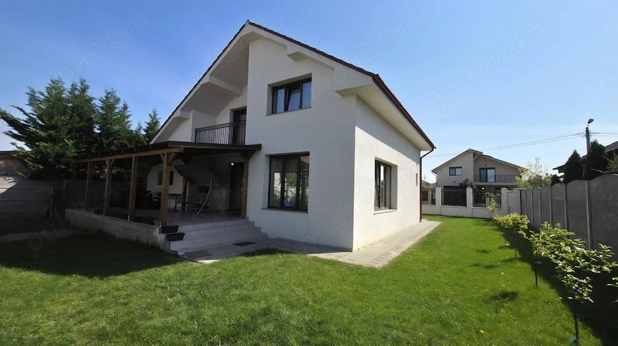 Casă cu Teren 438 Mp în Centura