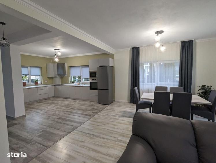 Casă cu 4 camere cu Teren 300 Mp în Central