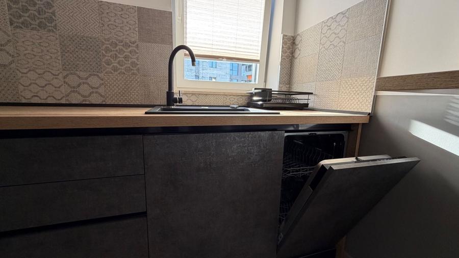 Apartament cu 2 camere, mobilat în Centrul Civic