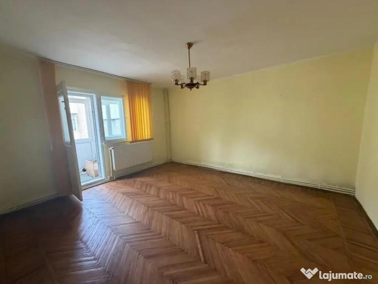 Apartament 3 camere , 2 bai , etaj intermediar , Radauti - Radauti (Suceava) - 9