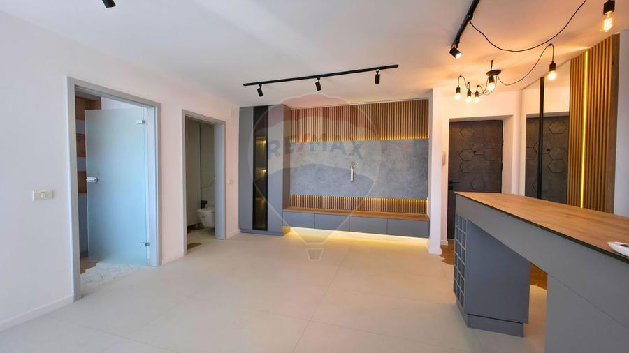 Apartament cu 2 camere semidecomandat, mobilat în Obor