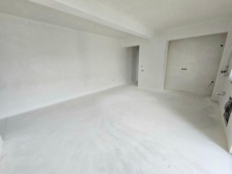 Apartament cu 2 camere decomandat în Terezian