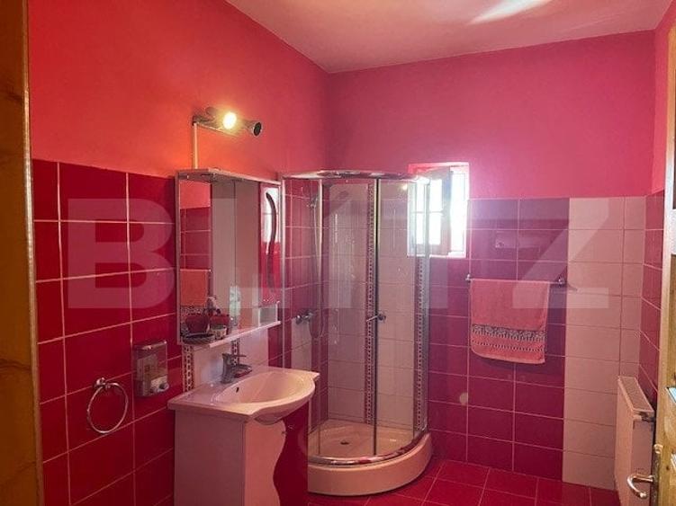 Casă individuală cu 4 camere cu Canalizare în Lascăr Catargiu