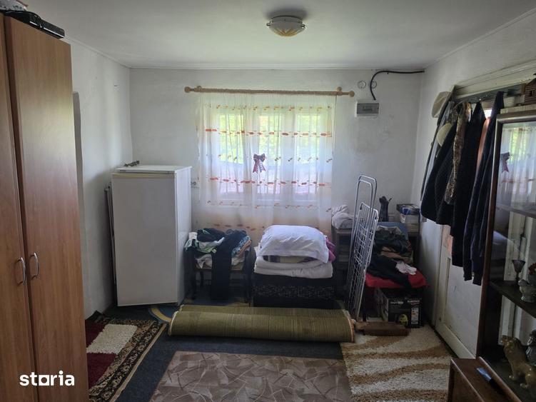 Casă cu 3 camere cu Teren 2100 Mp în Dor Mărunt