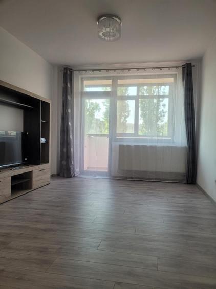Apartament cu 2 camere semidecomandat în Popoveni